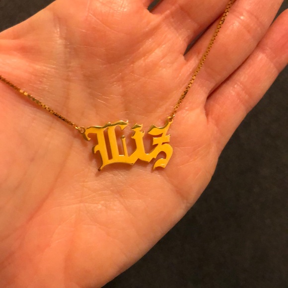 Liz 14k gold English name necklace - Picture 5 of 6